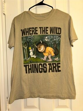 NWOT Where the Wild Things Are Graphic T-shirt Cotton USA Tan Mens Medium